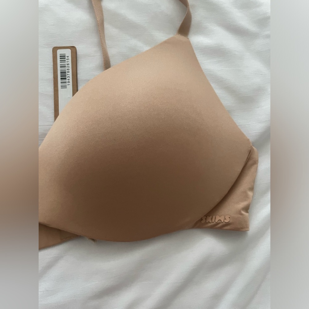 Skims wireless form push-up plunge bra - Picture 8 of 9